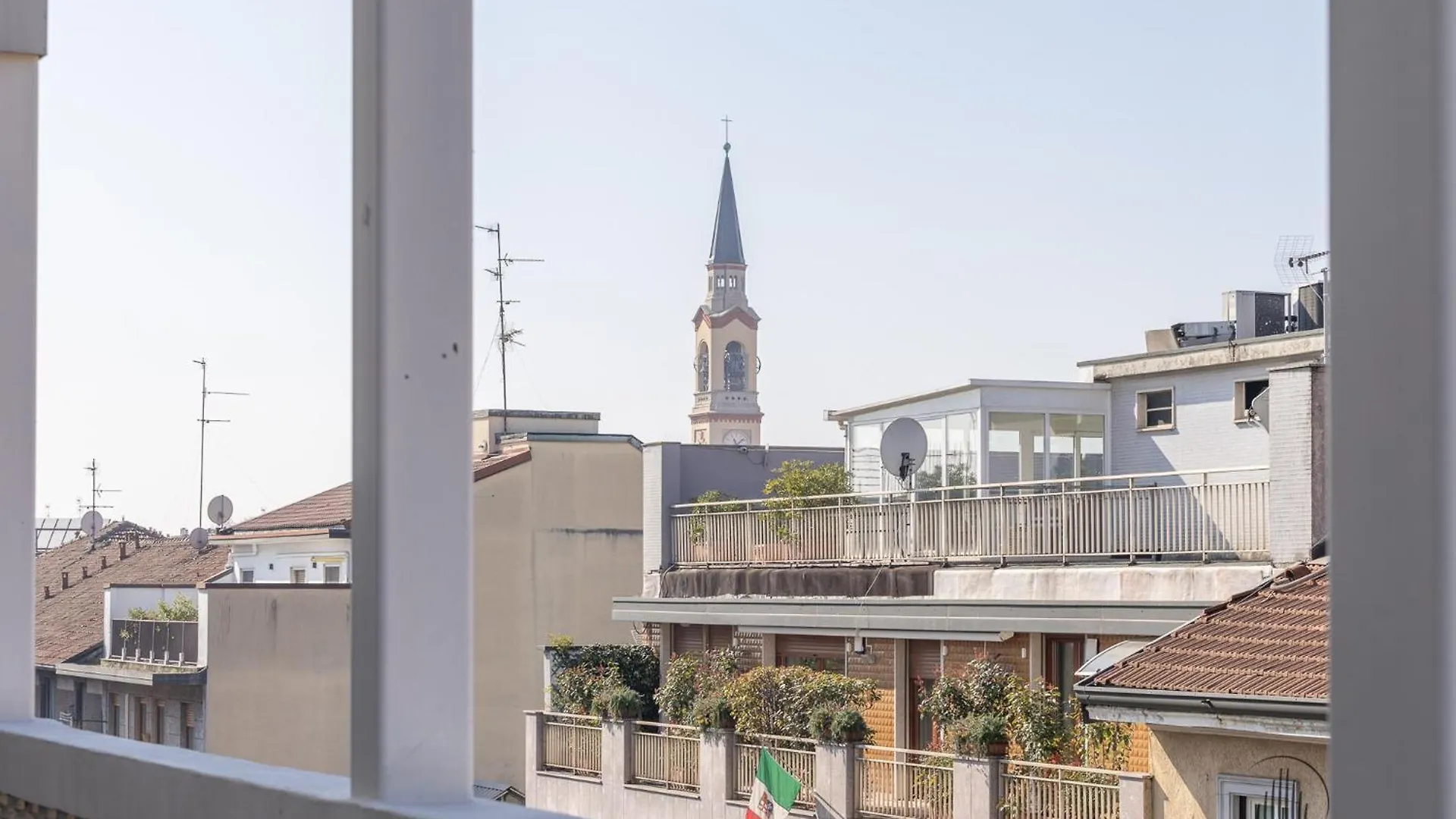 Milanrentals - Archimede Apartment